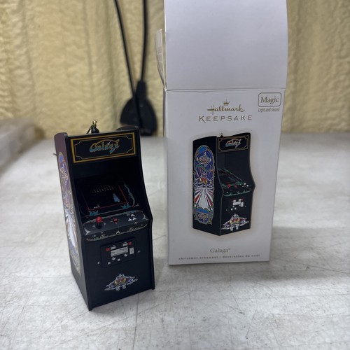 2009 hallmark keepsake - 2009, galaga
