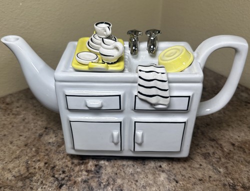 Vintage kitchen sink tea pot - kitchen,