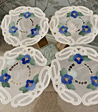 4 VINTAGE WHITE POLYESTER