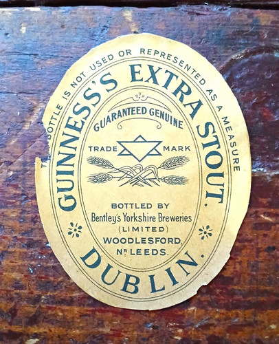 Guinness extra stout bottled - stout,