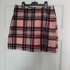 Ladies Light Weight Tartan Skirt Size 12 (L)  BN skirt