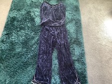 Ladies crushed velvet pyjamas