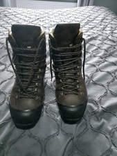 Mens Hanwag Alaska  GTX Wide Hiking Boot in Brown, Size 9UK Superfeet insoles