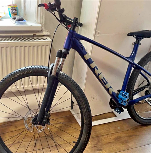 Trek hybrid bike - trek, 700c
