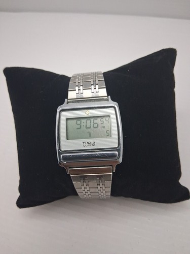 Vintage timex q - ~, digital