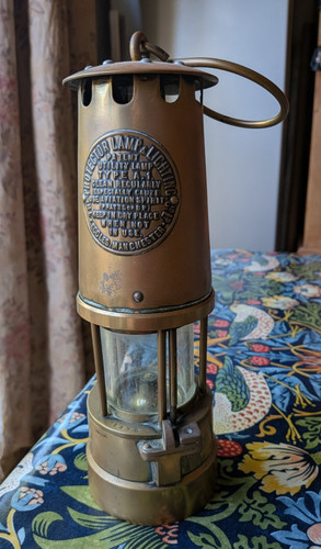The protector miners - lamp,