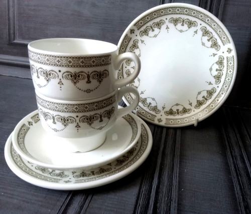Vintage wedgwood bone - bone, china