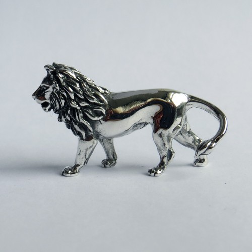 Lion figurine solid - lion,