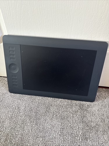 Wacom intuos touch - 5, medium
