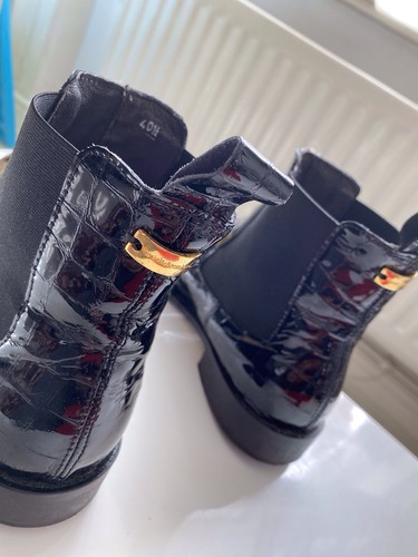 Boots russell and bromley size - boots,