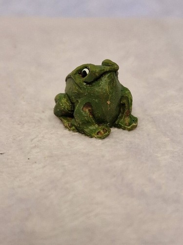 Tiny frog figure handmade - frog,