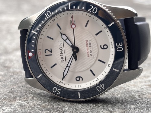 Bremont supermarine s300 b - bremont,