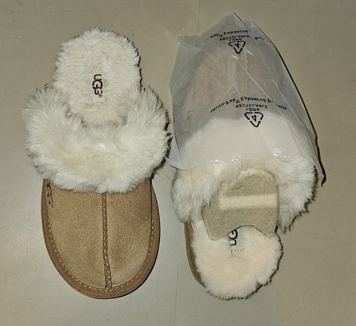 Ugg cozy children size 12 - ugg, ii