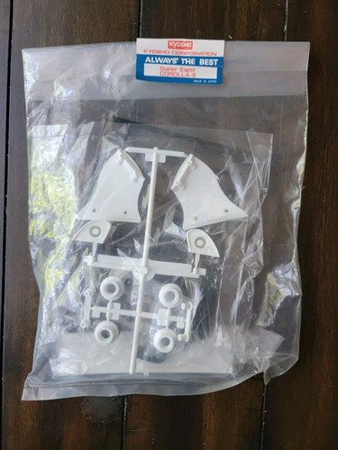Kyosho landmax corolla body - kyosho,