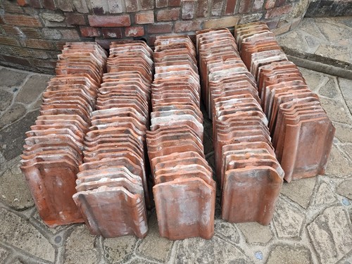 Reclaimed clay pantile roof - clay,