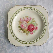 BEAUTIFUL ROYAL DOULTON SQUARE