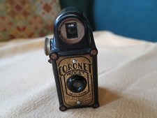 VINTAGE CORONET MIDGET BLACK BAKELITE MINIATURE CAMERA C1930s