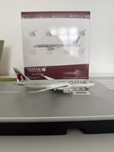 Qatar airways boeing 787 - qatar,