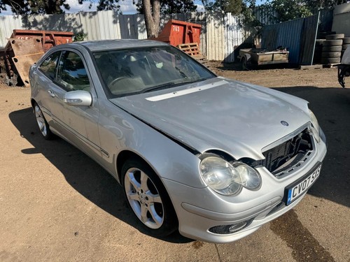 Mercedes class c180 door - c-class,