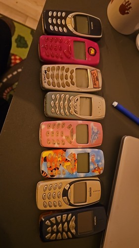 Nokia mobile phones bundle - nokia,