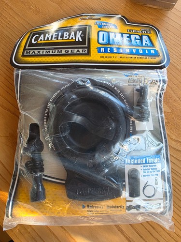 New camelbak omega - new,