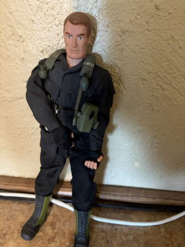 Scale figures military - 1/6,