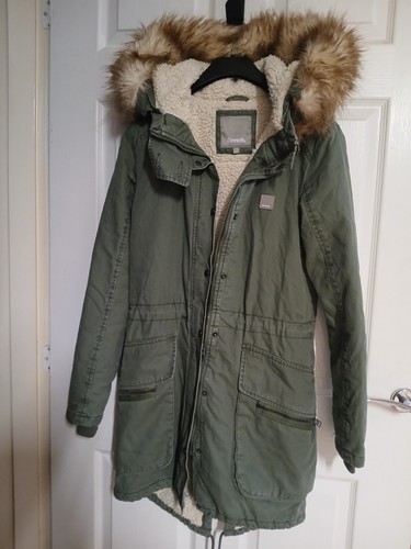 Bench women winter - bench, women's