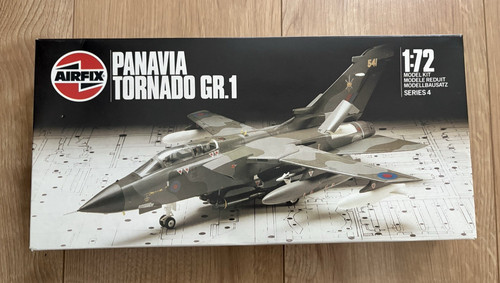 Airfix model kit - airfix,