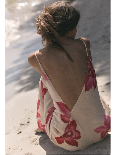 Bnwt zara floral low back - bnwt,
