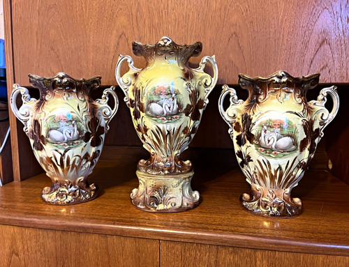 Antique piece swan vase - piece,