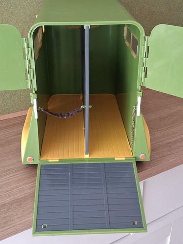 Breyer model horse trailer - breyer,