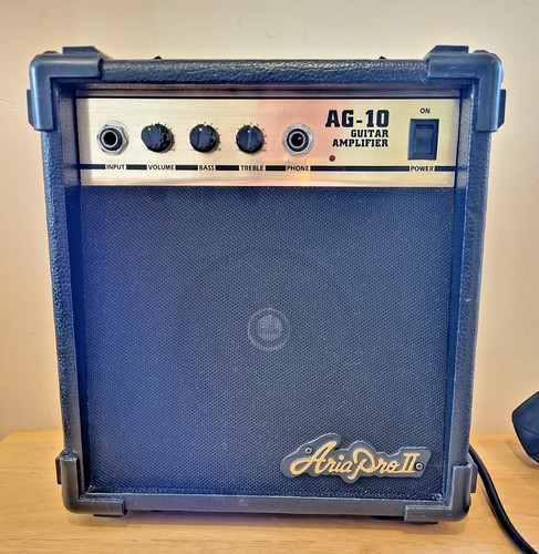Aria pro guitar 10w - ii, ag-10