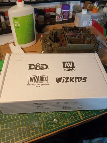 Wizkids vallejo model paint - vallejo,