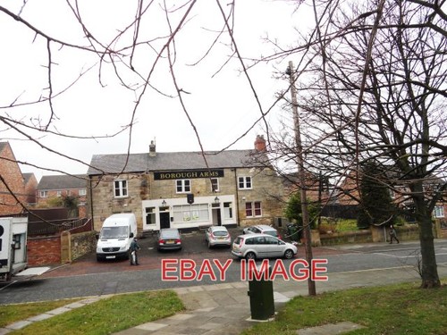 Photo the borough arms - ,