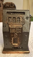 Vintage cast iron slot machine - cast,