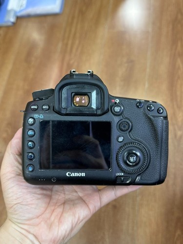 Used canon eos mark iii - canon,