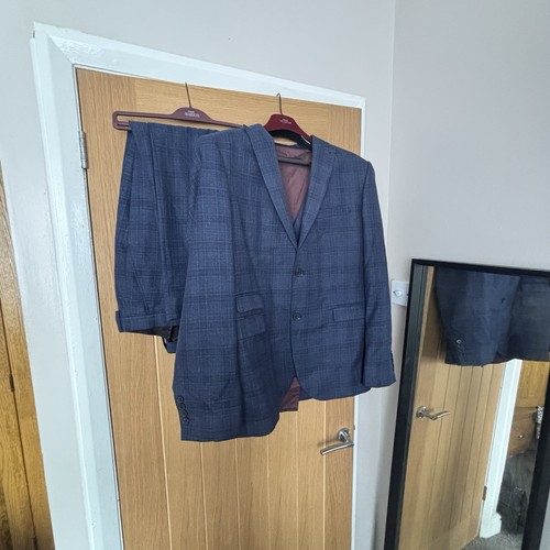 Next tailoring peice suit - 3,