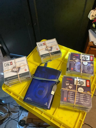 Iomega zip 100 drive z100usbs