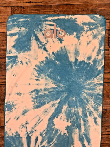 Alo yoga grounded tie dye - yoga,