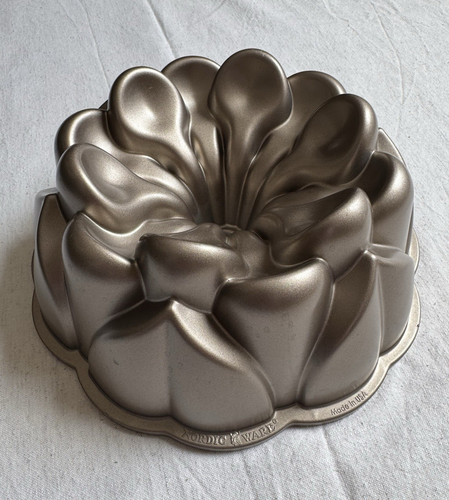 Nordic ware magnolia blossom - nordic,