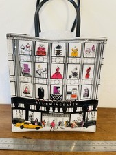 Bloomingdale’s Store Front