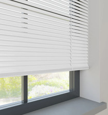 ALUMINIUM VENETIAN WINDOW