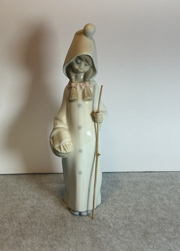 Lladro girl with basket and - lladro,
