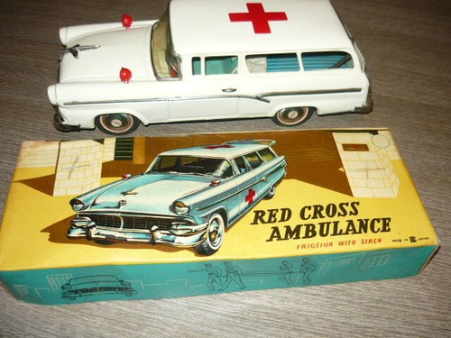 Bandai ford ambulance made - ford,