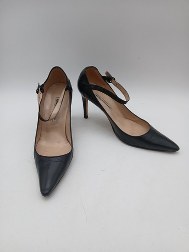 Manolo blahnik black leather - black,