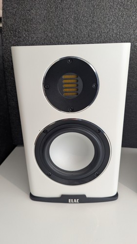 Elac carina bookshelf speakers - carina,