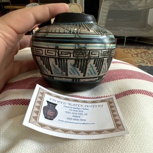 Etched water pottery hadley - etched,