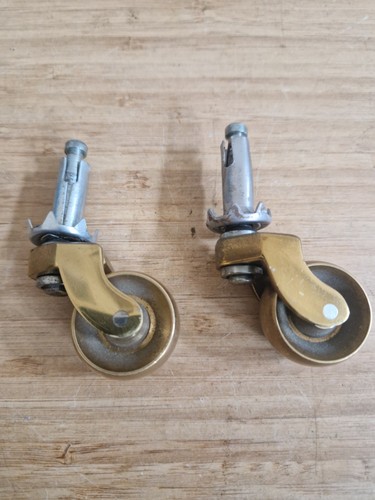 Solid brass vintage - x,