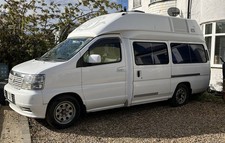 2002 NISSAN ELGRAND AUTO