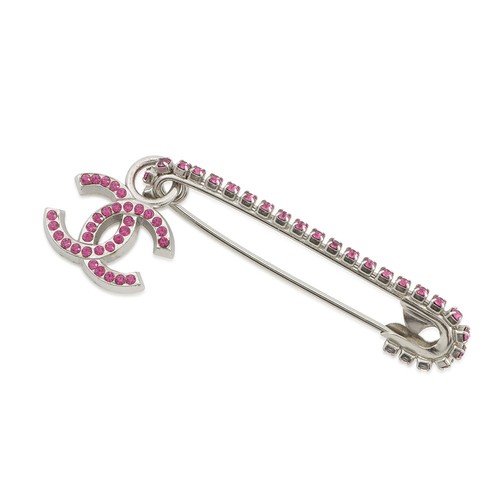 Chanel logo rhinestone - chanel, cc